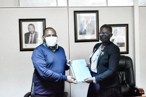 Justice Abodo the DPP (right) at the MoU signing ceremony (PHOTO: ODPP Public Relations Office)